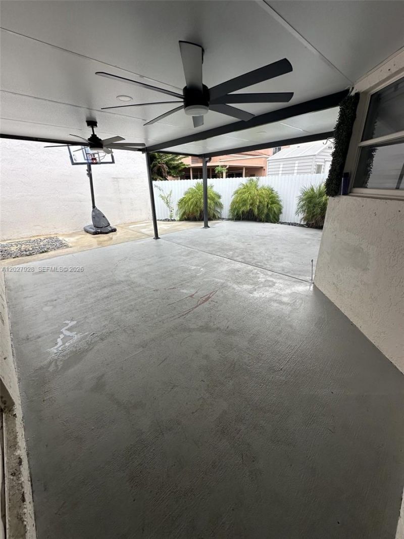 680 NW 124th Pl , Unit N/A, Miami, FL 33182 Photo