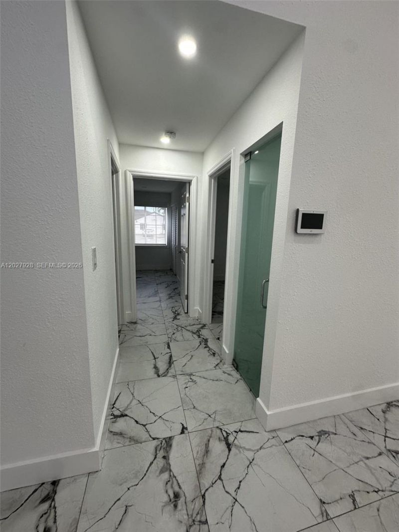 680 NW 124th Pl , Unit N/A, Miami, FL 33182 Photo