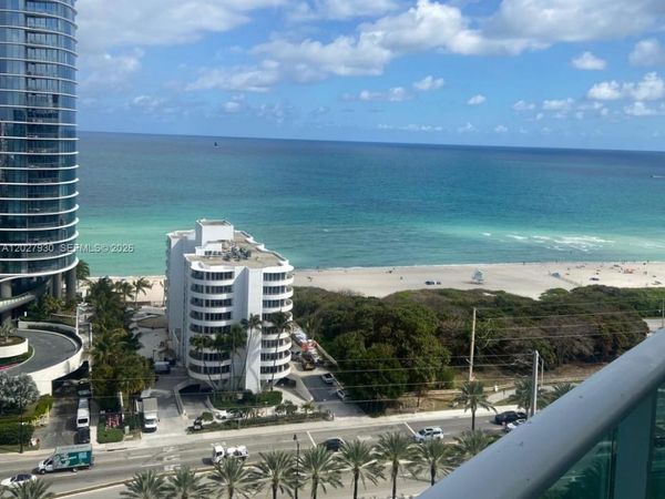 100 Bayview Dr , Unit 2014, Sunny Isles Beach, FL 33160