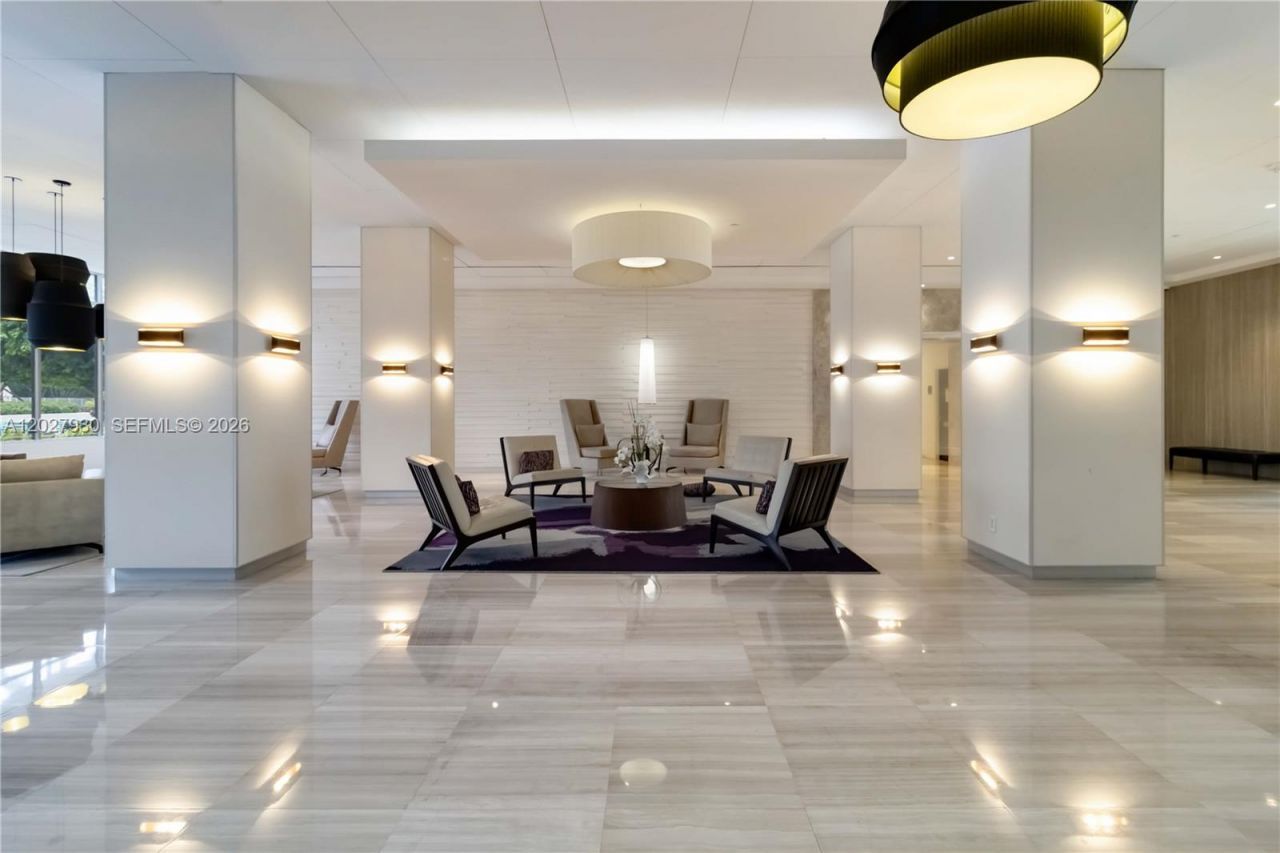 100 Bayview Dr , Unit 2014, Sunny Isles Beach, FL 33160 Photo