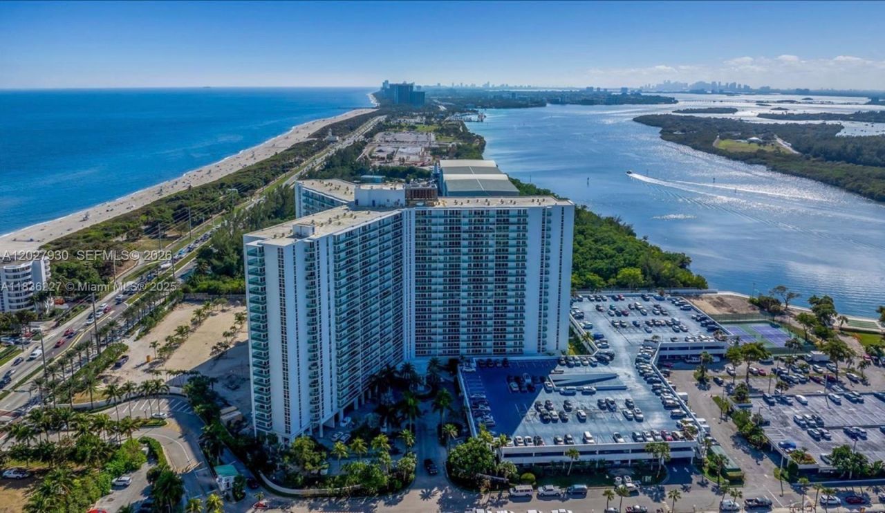 100 Bayview Dr , Unit 2014, Sunny Isles Beach, FL 33160 Photo