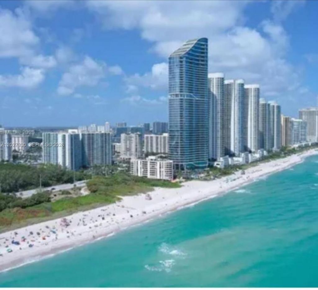 100 Bayview Dr , Unit 2014, Sunny Isles Beach, FL 33160 Photo