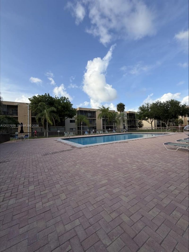 8415 SW 107th Ave , Unit 266W, Miami, FL 33173 Photo
