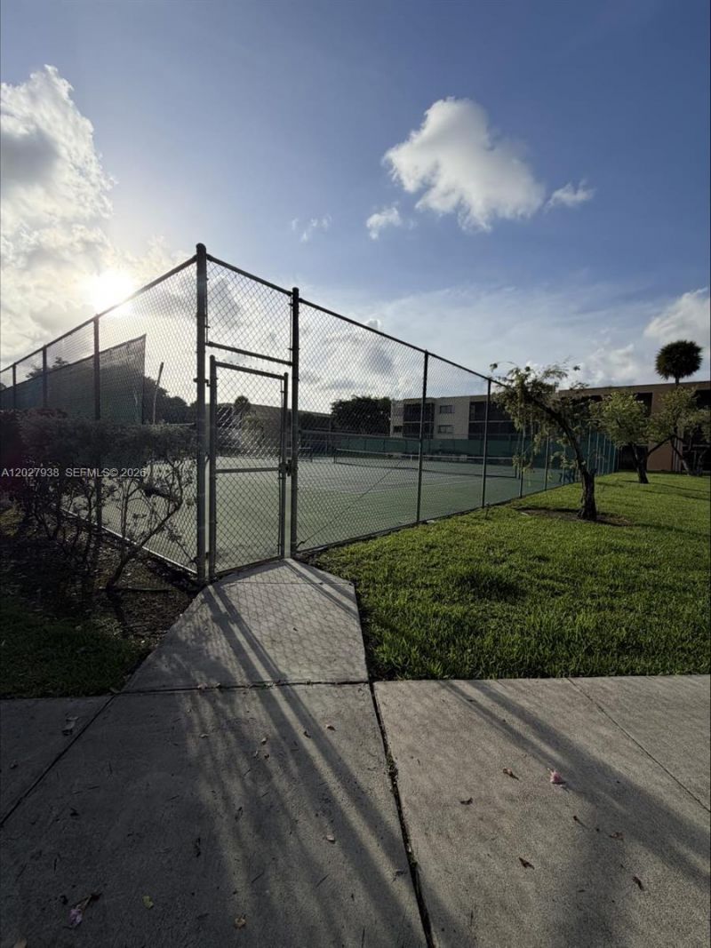8415 SW 107th Ave , Unit 266W, Miami, FL 33173 Photo