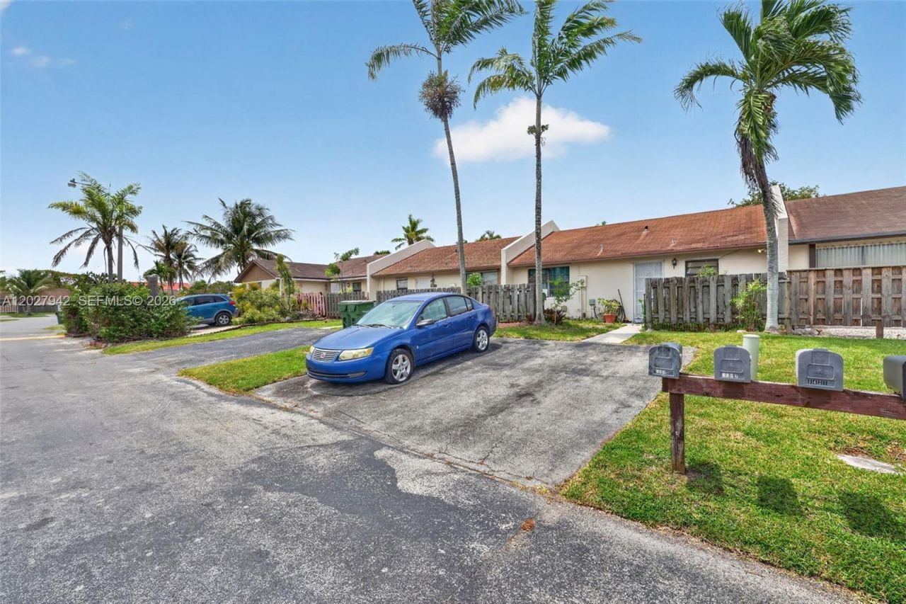 1427 Towhee St , Homestead, FL 33035 Photo