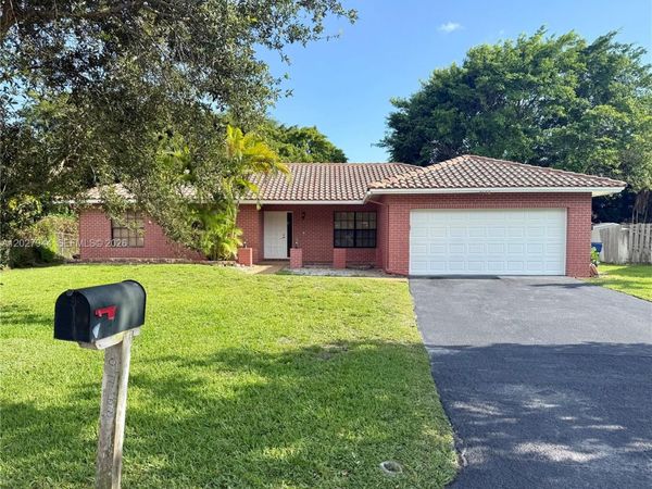 9788 NW 3rd Mnr , Coral Springs, FL 33071
