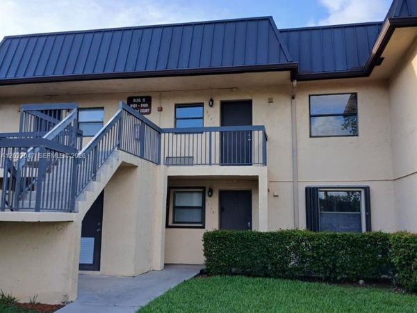 9141 NW 1st Ct , Unit 204, Pembroke Pines, FL 33024