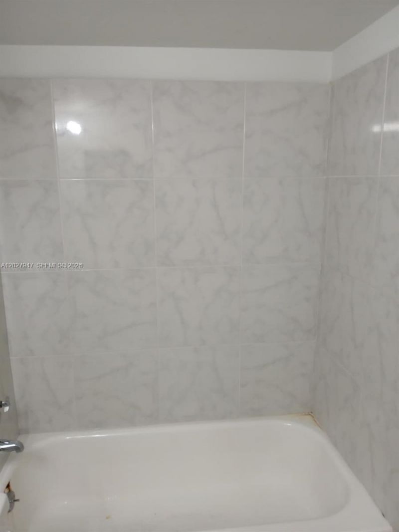 9141 NW 1st Ct , Unit 204, Pembroke Pines, FL 33024 Photo