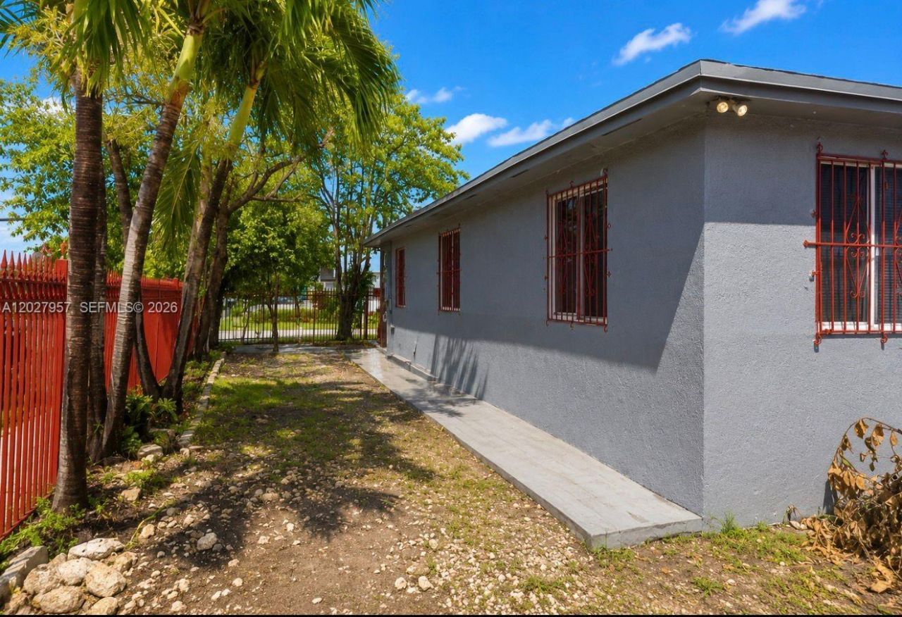 4952 NW 21st Ave, Miami, FL 33142 Photo