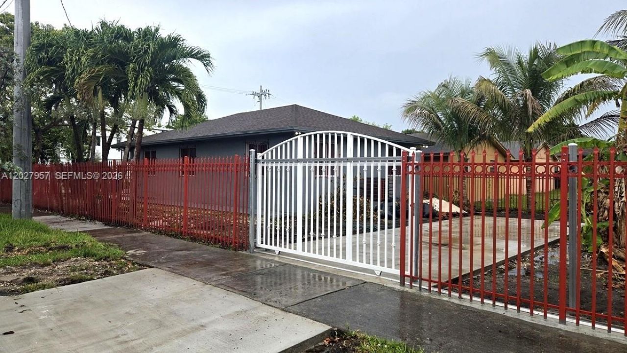 4952 NW 21st Ave , Miami, FL 33142 Photo