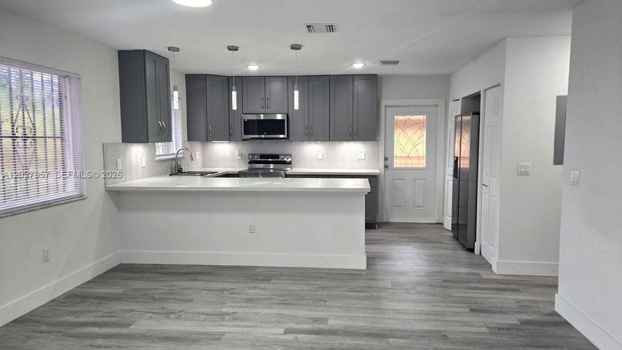 4952 NW 21st Ave , Miami, FL 33142 Photo