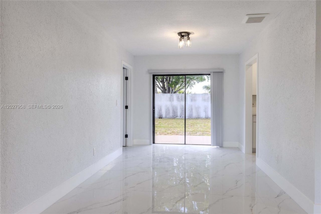 1648 Coral Point Dr , Cape Coral, FL 33990 Photo