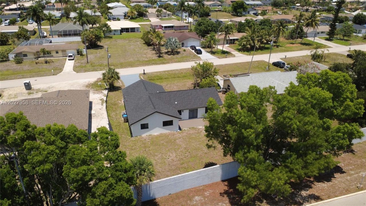 1648 Coral Point Dr , Cape Coral, FL 33990 Photo