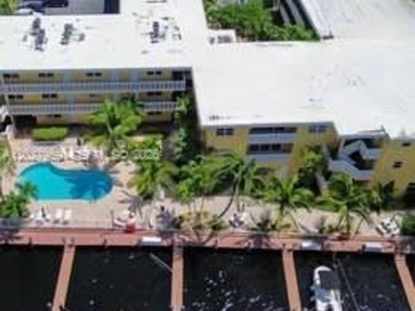 815 Middle River Dr , Unit 203, Fort Lauderdale, FL 33304