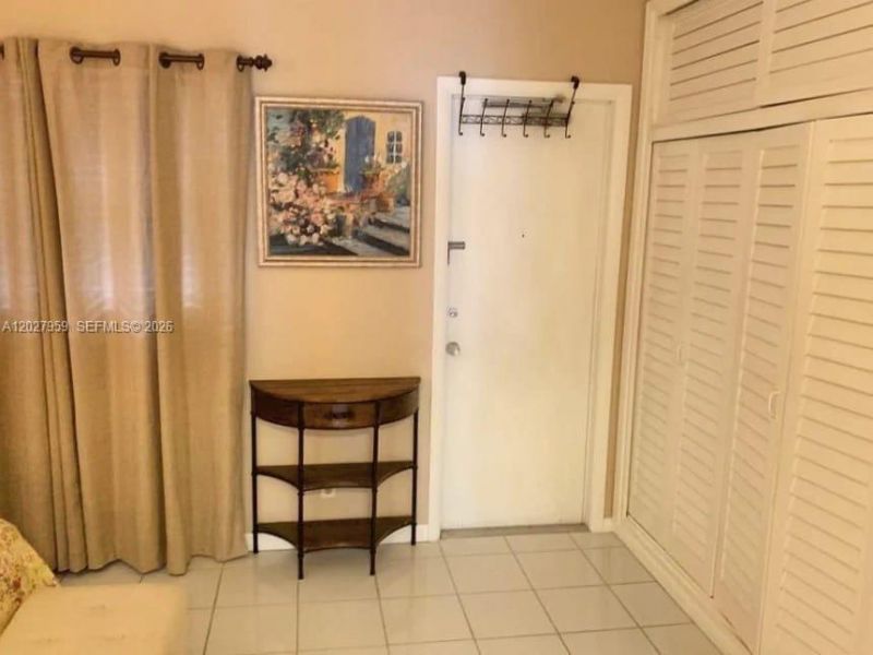 815 Middle River Dr , Unit 203, Fort Lauderdale, FL 33304 Photo