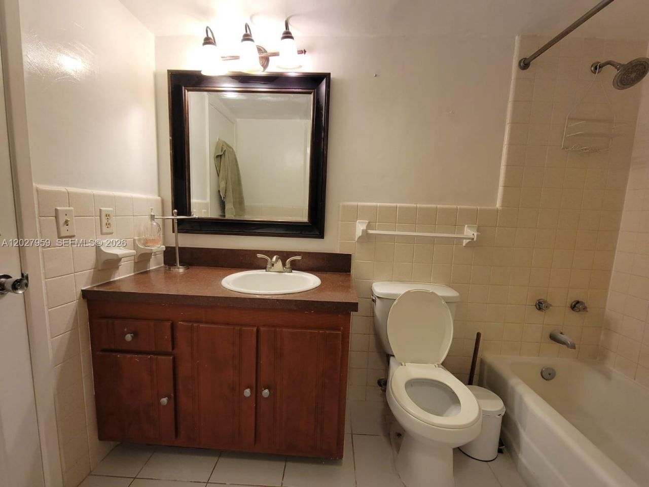 815 Middle River Dr , Unit 203, Fort Lauderdale, FL 33304 Photo