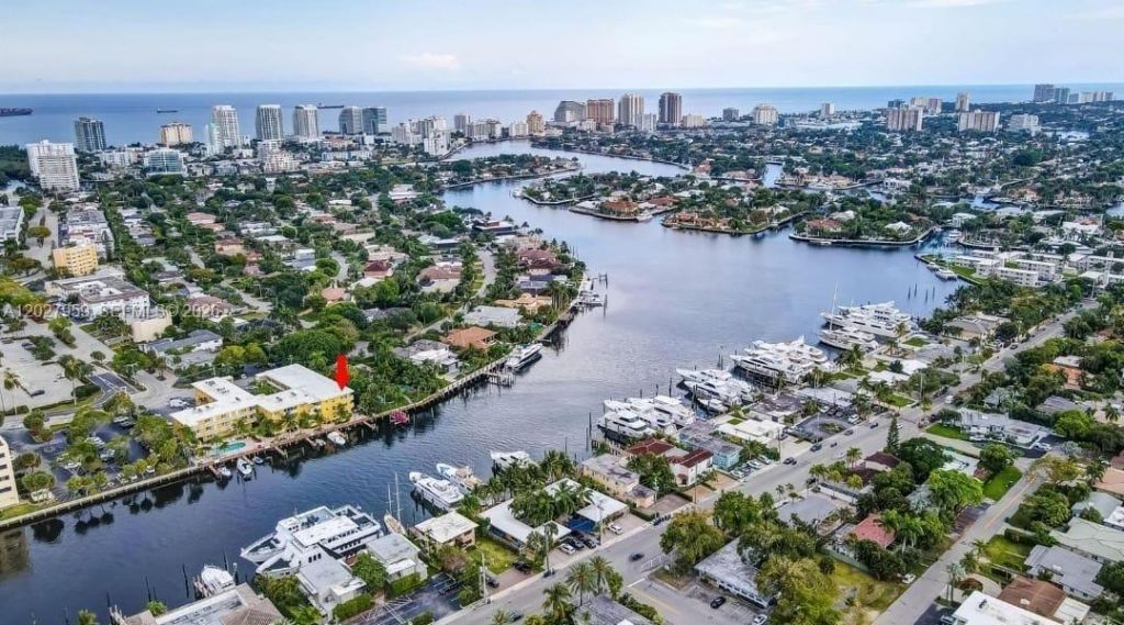 815 Middle River Dr , Unit 203, Fort Lauderdale, FL 33304 Photo