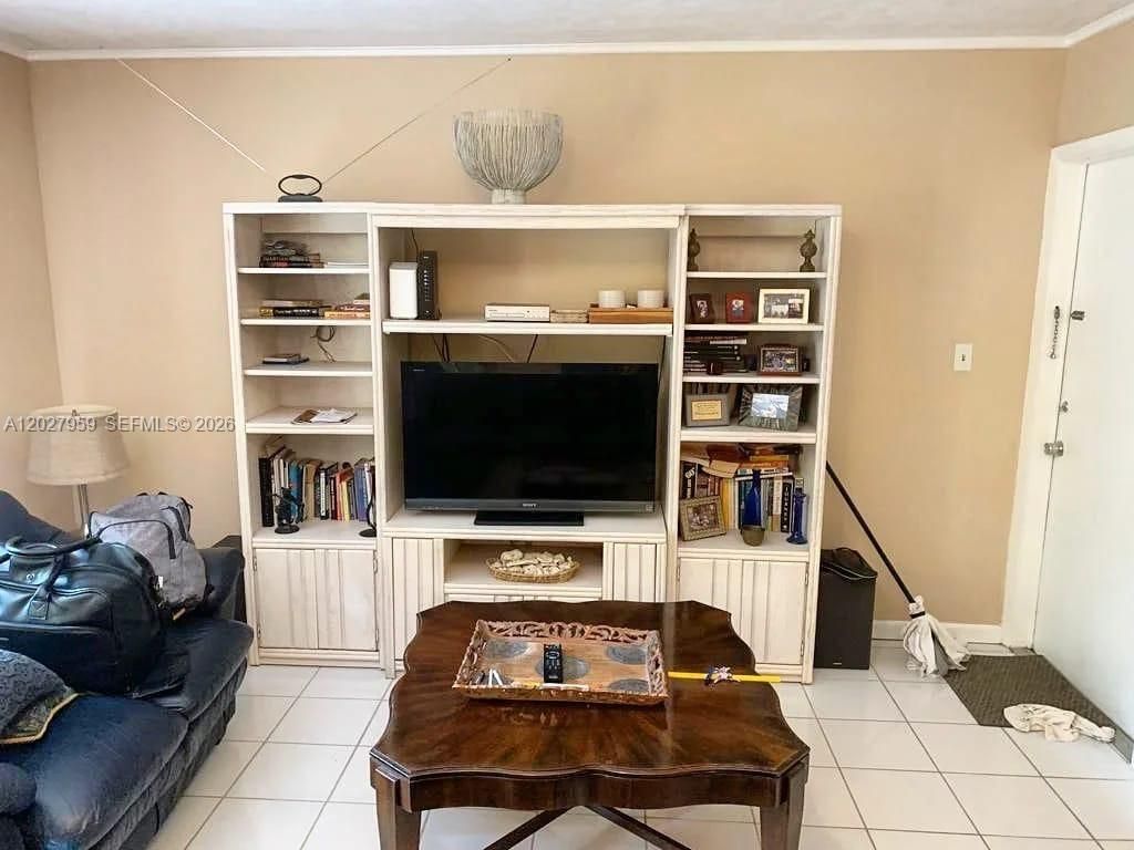 815 Middle River Dr , Unit 203, Fort Lauderdale, FL 33304 Photo