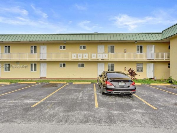 505 NW 177th St , Unit 112, Miami Gardens, FL 33169