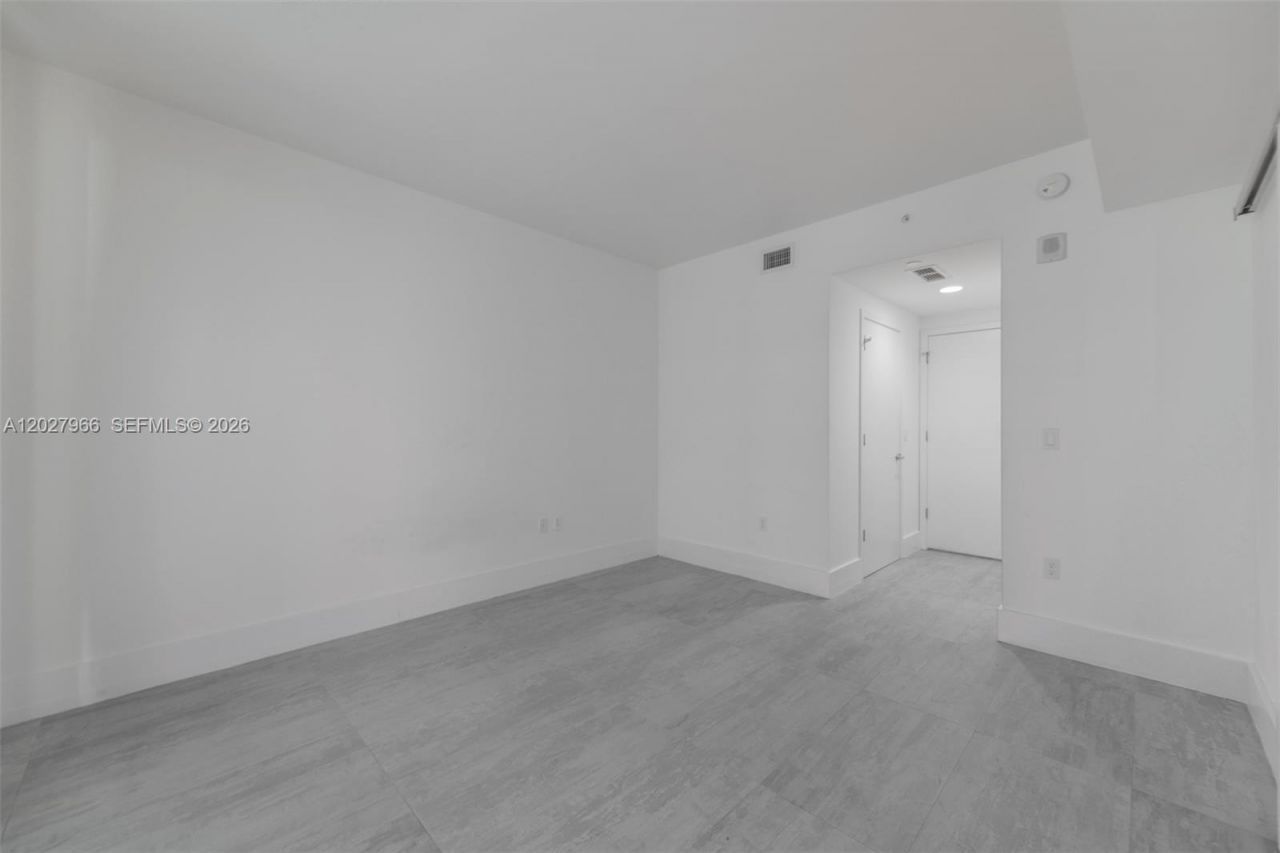 1010 Brickell Ave , Unit 4607, Miami, FL 33131 Photo