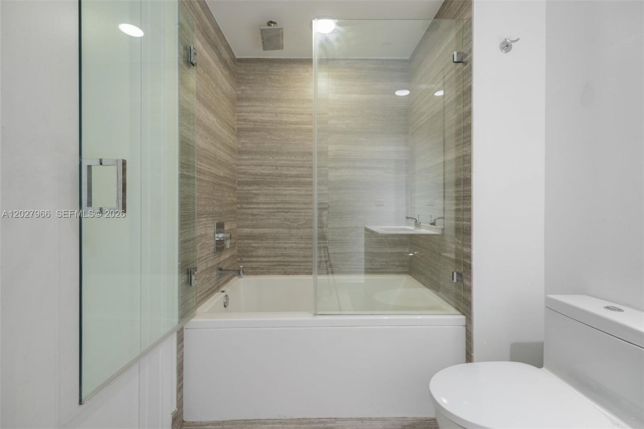 1010 Brickell Ave , Unit 4607, Miami, FL 33131 Photo