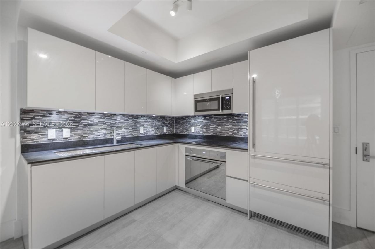 1010 Brickell Ave , Unit 4607, Miami, FL 33131 Photo