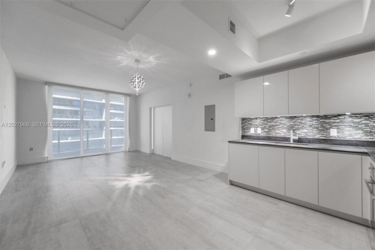 1010 Brickell Ave , Unit 4607, Miami, FL 33131 Photo