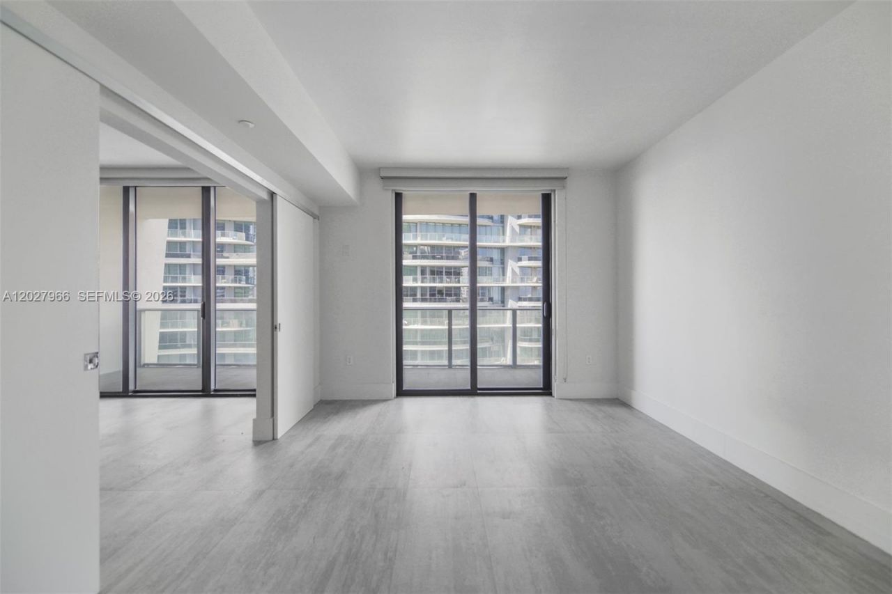 1010 Brickell Ave , Unit 4607, Miami, FL 33131 Photo