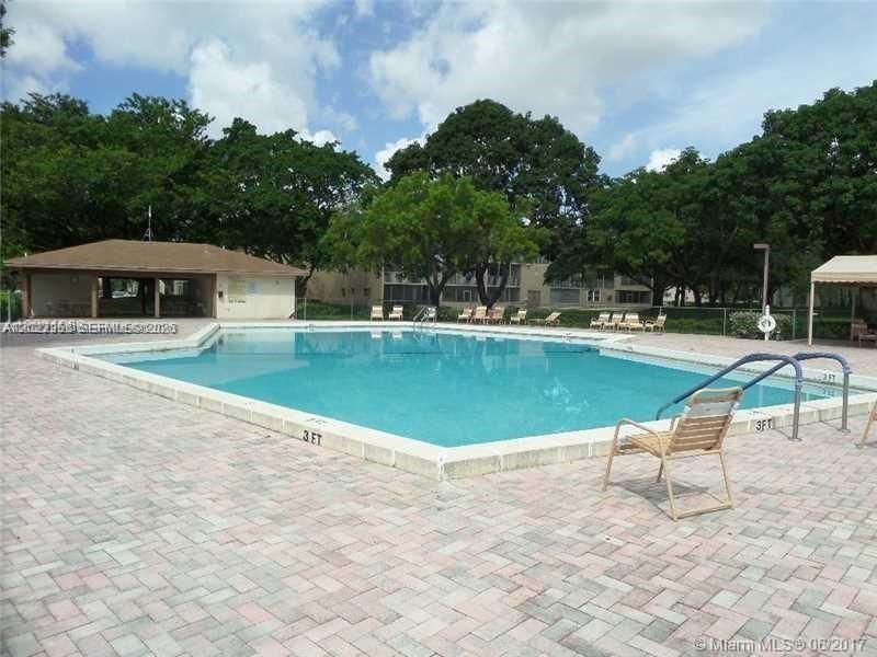 12650 SW 6th St , Unit 412K, Pembroke Pines, FL 33027 Photo