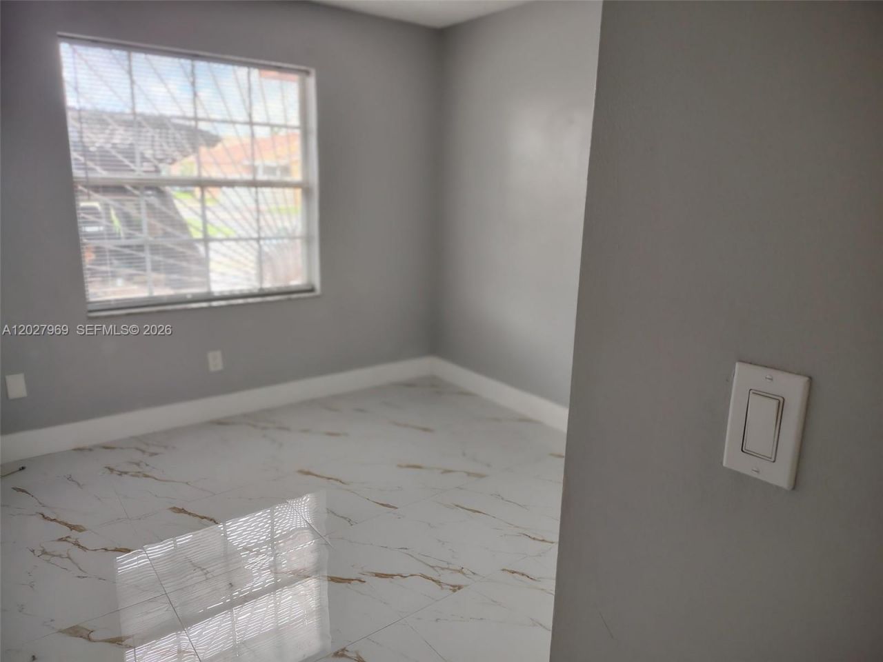 2250 W 74th Pl , Unit 8C, Hialeah, FL 33016 Photo