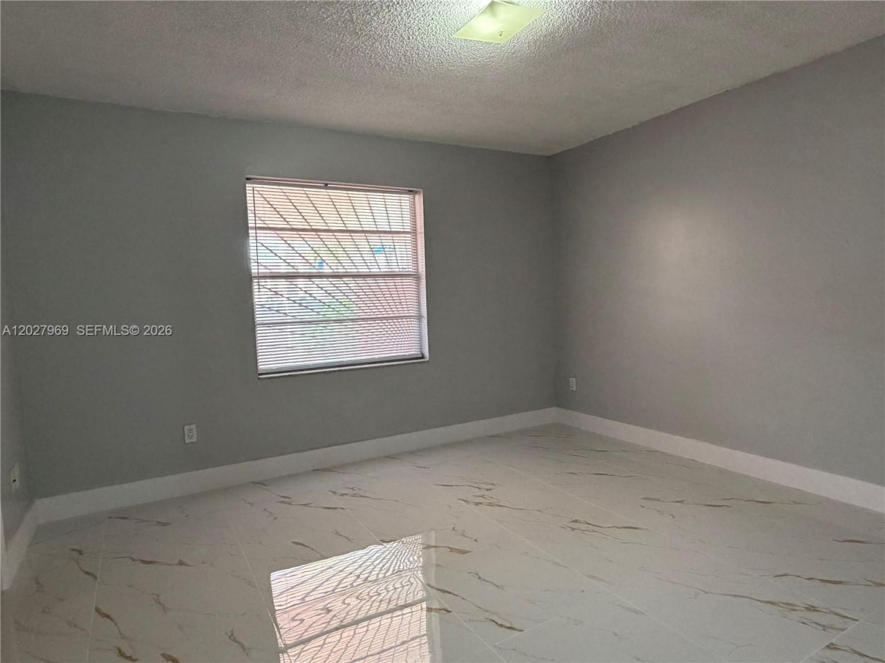 2250 W 74th Pl, Unit 8C, Hialeah, FL 33016 Photo