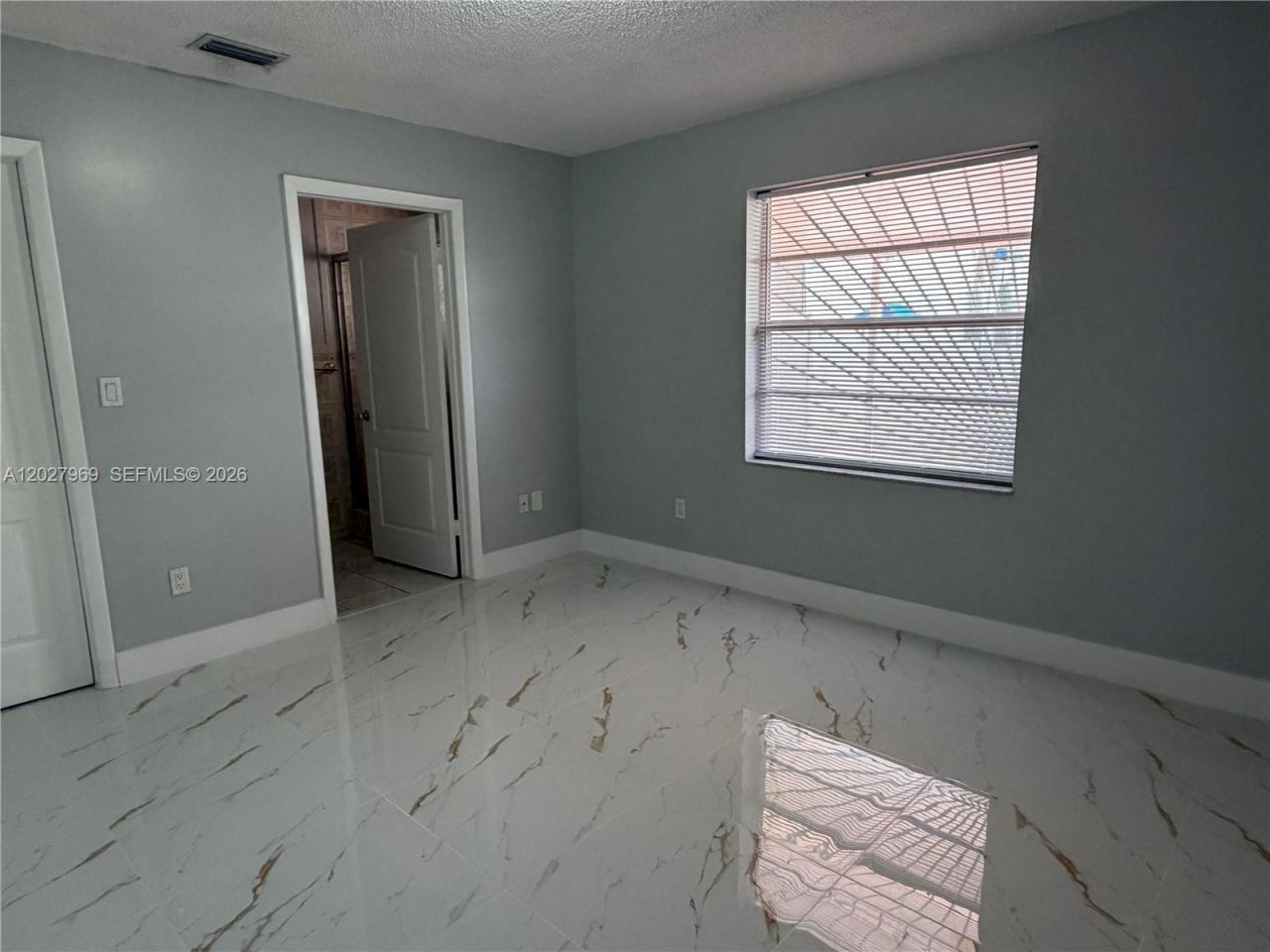2250 W 74th Pl, Unit 8C, Hialeah, FL 33016 Photo