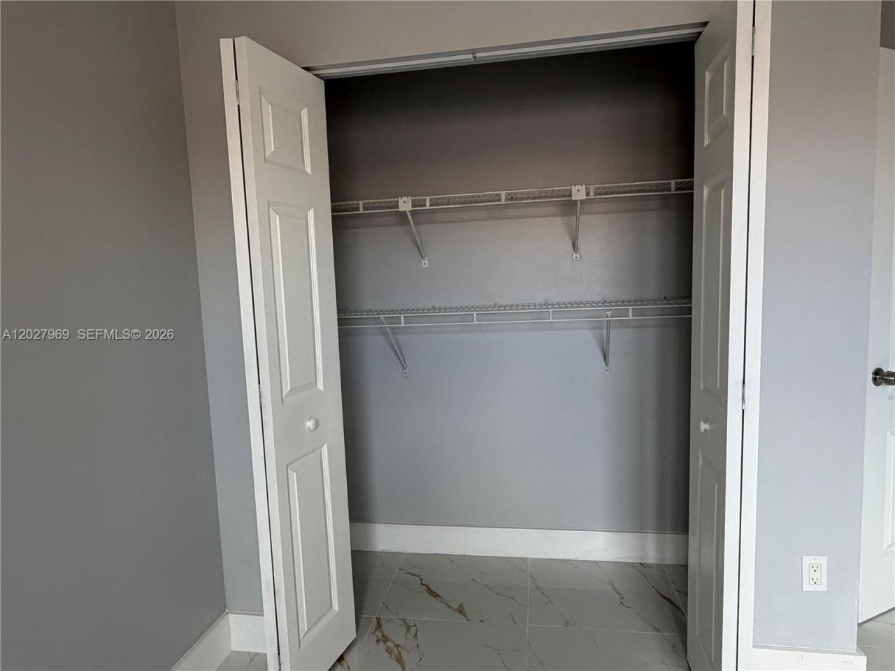 2250 W 74th Pl, Unit 8C, Hialeah, FL 33016 Photo