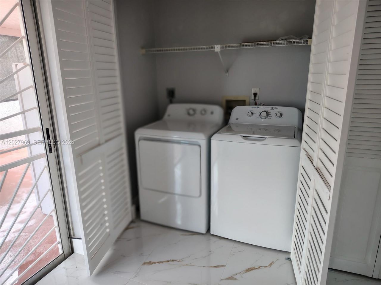 2250 W 74th Pl, Unit 8C, Hialeah, FL 33016 Photo