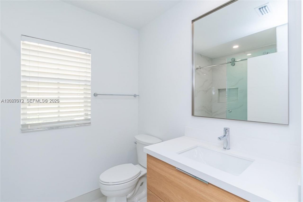 812 Garnet Cir , Unit 812, Weston, FL 33326 Photo
