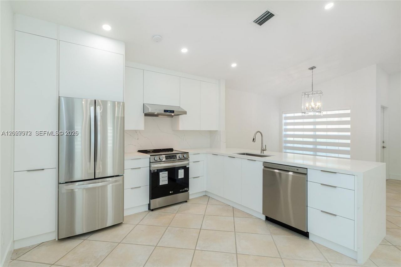 812 Garnet Cir , Unit 812, Weston, FL 33326 Photo