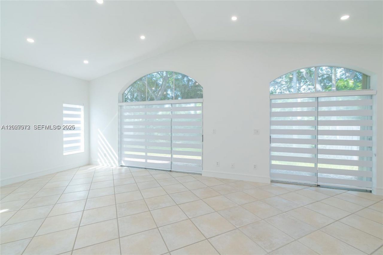812 Garnet Cir , Unit 812, Weston, FL 33326 Photo