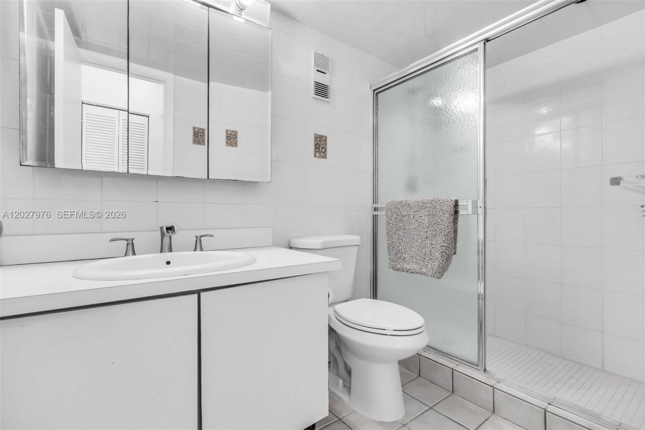 9273 Collins Ave , Unit 503, Surfside, FL 33154 Photo