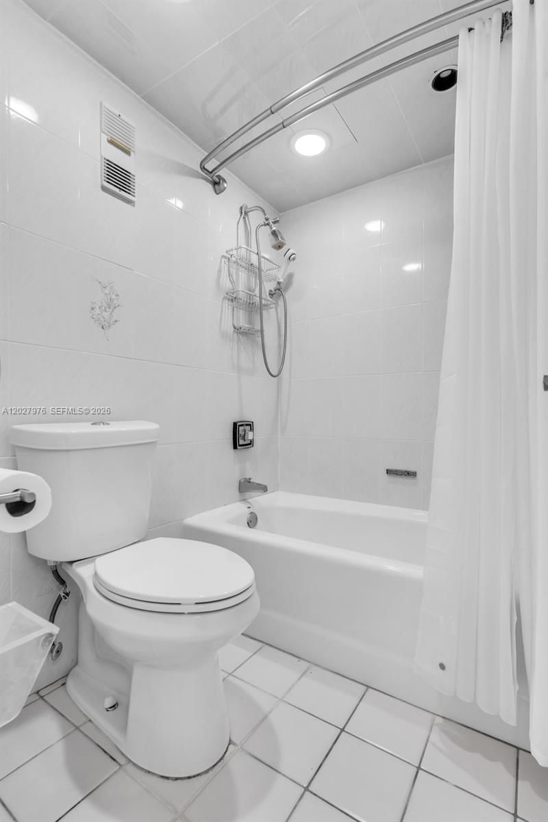 9273 Collins Ave , Unit 503, Surfside, FL 33154 Photo