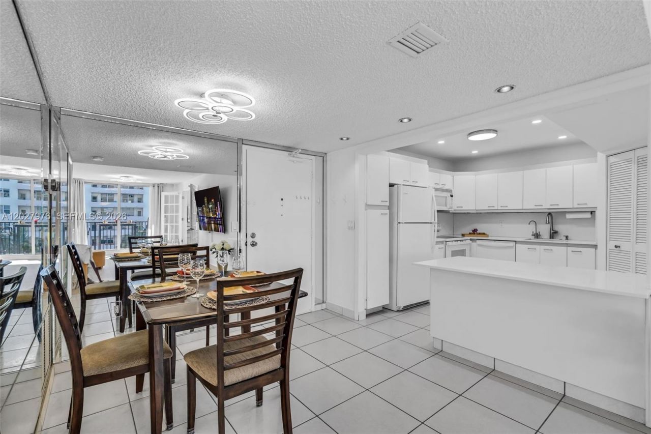 9273 Collins Ave , Unit 503, Surfside, FL 33154 Photo