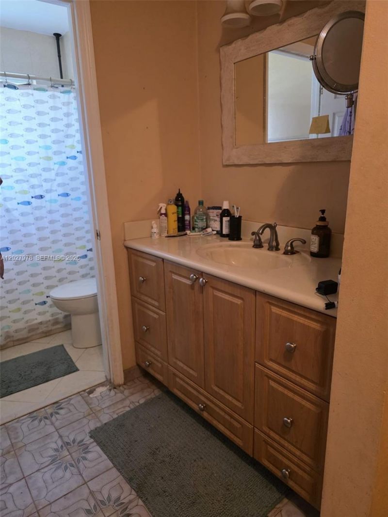 16825 NW 74th Ave , Hialeah, FL 33015 Photo