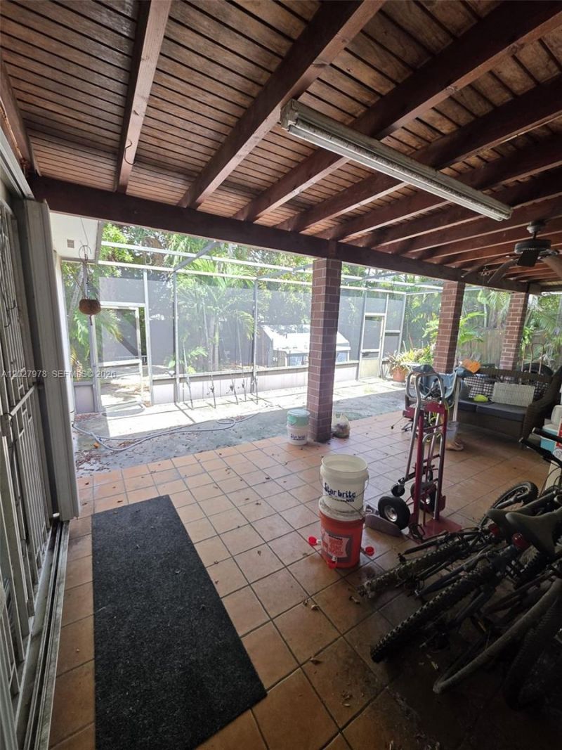 16825 NW 74th Ave , Hialeah, FL 33015 Photo