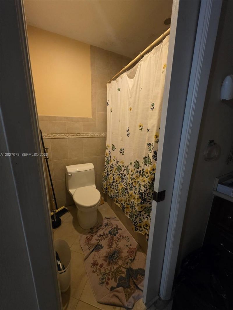 16825 NW 74th Ave , Hialeah, FL 33015 Photo