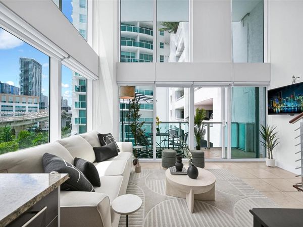 41 SE 5th St , Unit 517, Miami, FL 33131