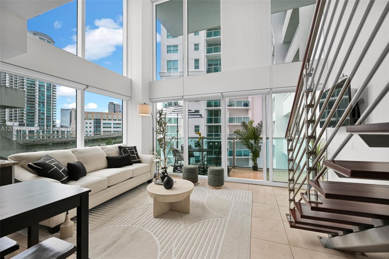 41 SE 5th St , Unit 517, Miami, FL 33131 Photo