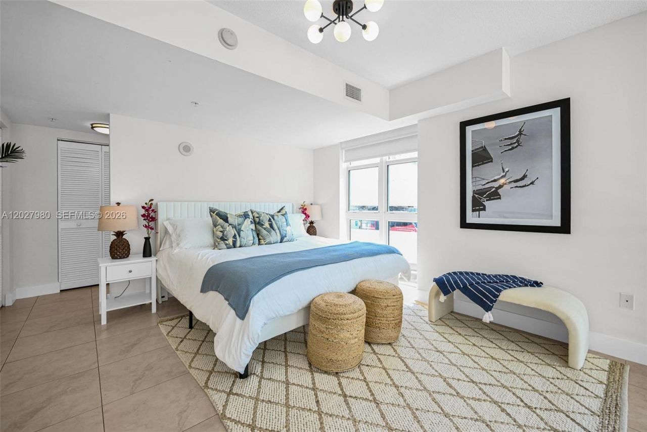 41 SE 5th St , Unit 517, Miami, FL 33131 Photo