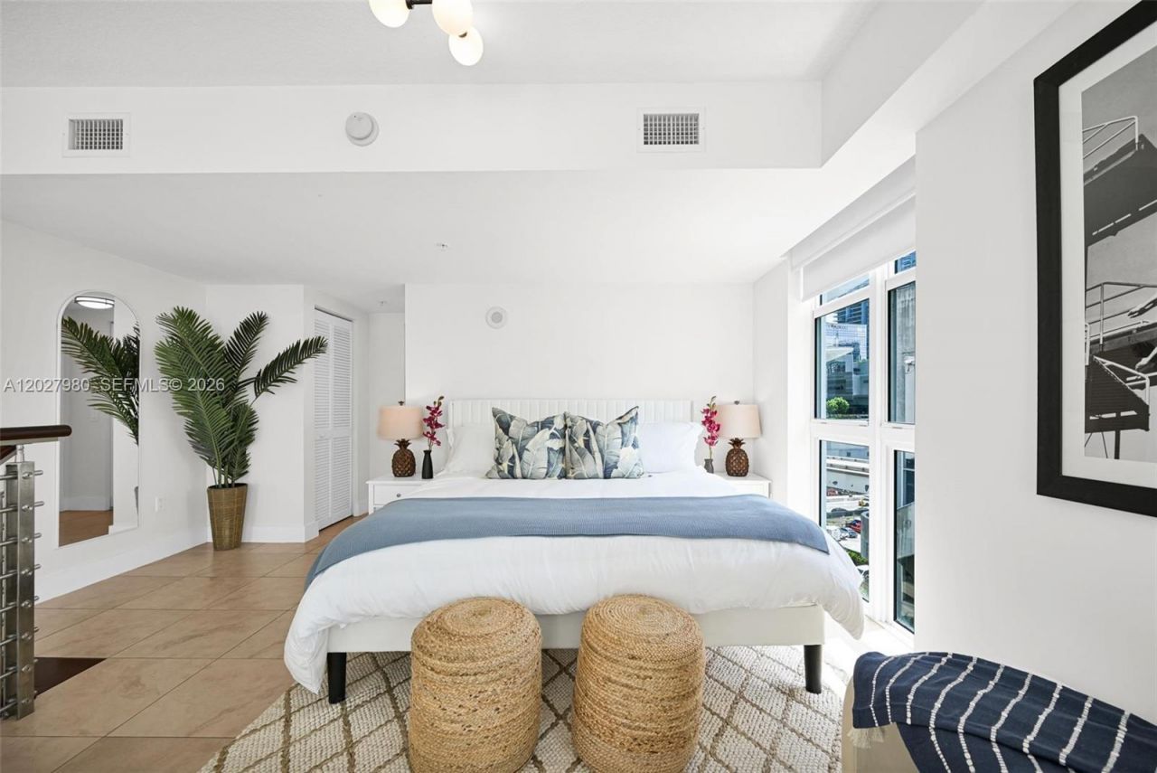 41 SE 5th St , Unit 517, Miami, FL 33131 Photo