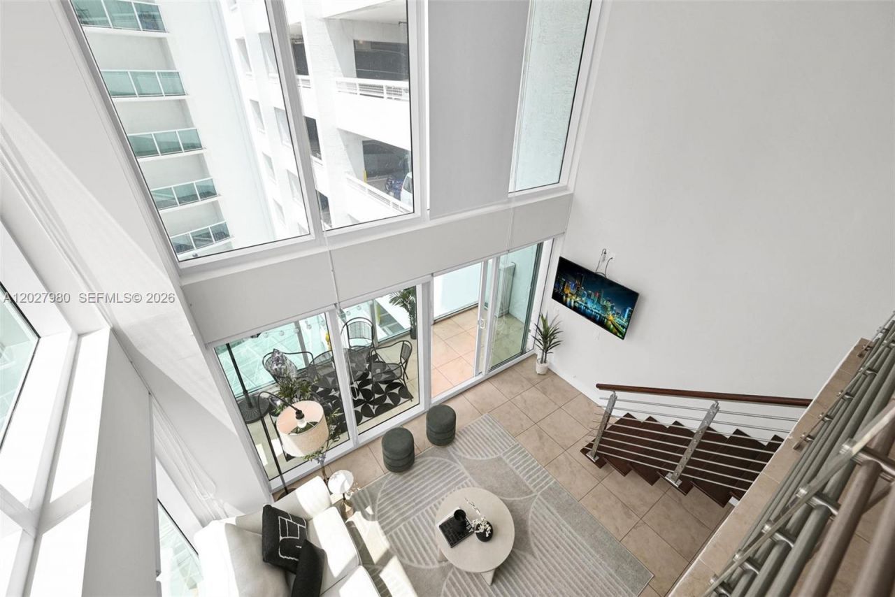 41 SE 5th St , Unit 517, Miami, FL 33131 Photo