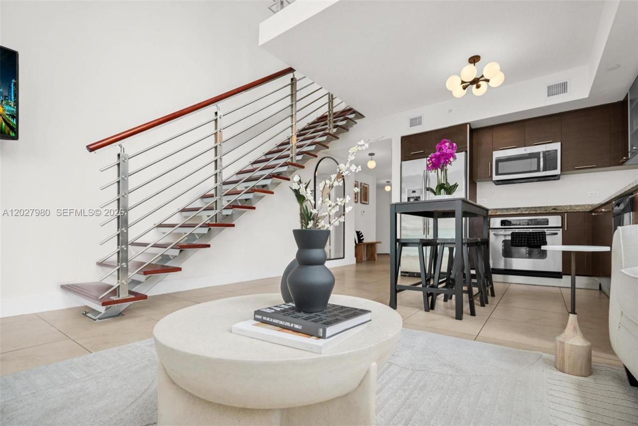 41 SE 5th St , Unit 517, Miami, FL 33131 Photo