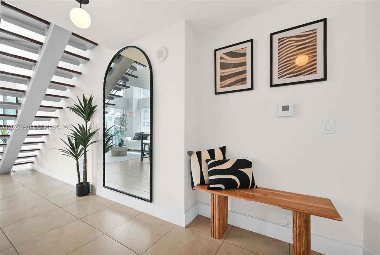 41 SE 5th St , Unit 517, Miami, FL 33131 Photo